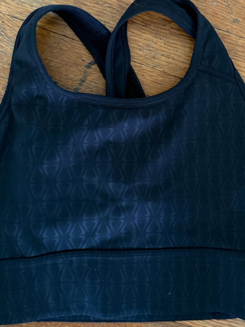 Nike Black Longline Sports Bra Crop Top Criss Cross Back Small